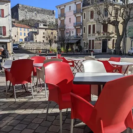 Immaculate 2 Bedroom - Sleeps 4 Quillan